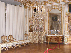 a Versailles-i kastély egyik fényűző terme