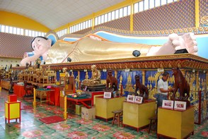 Georgetown: thai templom a világ egyik legnagyobb fekvő Buddha-szobrával