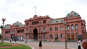 a Casa Rosada Buenos Aires főterén